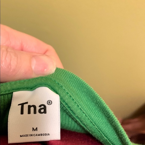 TNA Green Women's Ribbed Crop Top - Picture 8 of 9